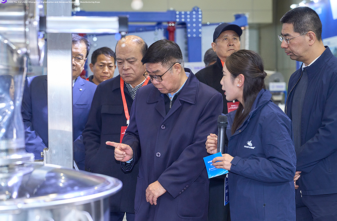 高服以“智能篩分系統(tǒng)+防爆解決方案”雙引擎驅(qū)動制造業(yè)升級，獲工信部領(lǐng)導(dǎo)現(xiàn)場點贊